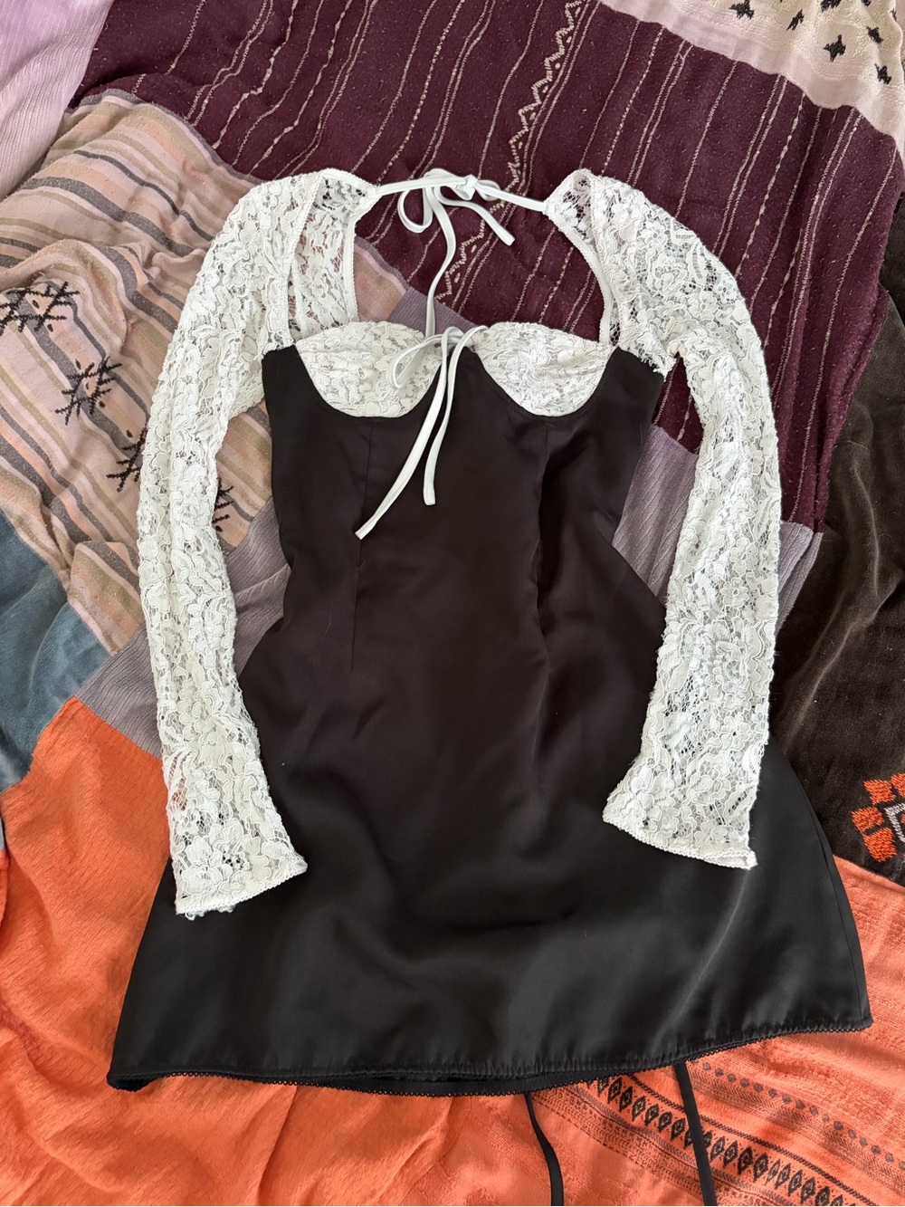 Lace black and white long sleeve midi dress